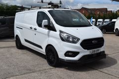 FORD TRANSIT CUSTOM 300  L2 H1 LWB EURO 6 SPORT STYLED VAN WITH SHELVING SAT NAV  - 4398 - 8